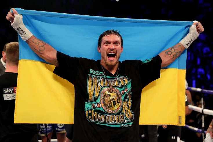 Украинский боксёр Александр Усик может подраться с вызвавшим его через интернет борцом