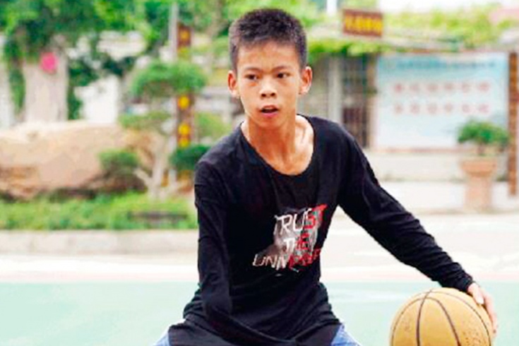 13-летний китаец Чжан Цзячэн впечатлил Стефена Карри и других звёзд баскетбола
