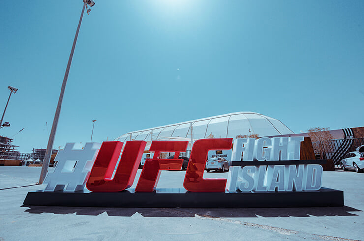 «Бойцовский остров» UFC готов к турнирам. Октагон прямо на пляже: достаточно взглянуть – сразу влюбитесь