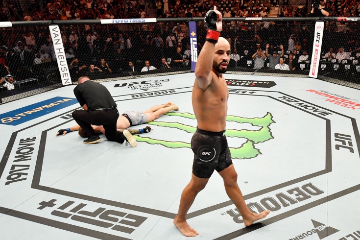 Дебютант UFC Оттман Азайтар жёстко нокаутировал Теэму Пакалена, видео боя