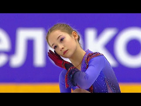 13-летняя Софья Акатьева исполнила уникальное комбо из прыжков: она 3 года работает с Тутберидзе и слушает советы Загитовой