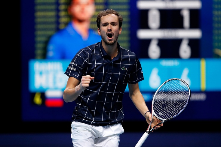 Итоговый чемпионат ATP: Даниил Медведев впервые победил Рафаэля Надаля и пробился в финал