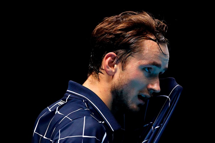 Итоговый чемпионат ATP. Медведев обыграл Шварцмана и прошёл в полуфинал без поражений