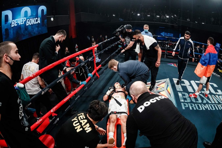 Амазарян эффектно нокаутировал Юна на турнире RCC Boxing Promotions, видео