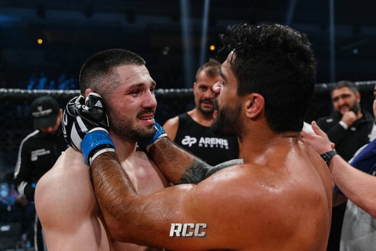 Тимур Нагибин ударом колена отправил в нокаут экс-бойца UFC бразильца Тьяго Тавареса на RCC 9, видео